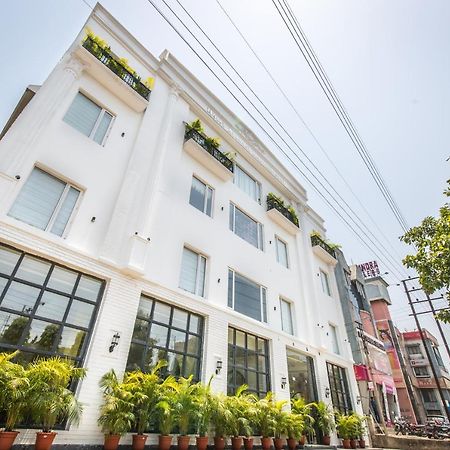 Hotel Asansol International Экстерьер фото