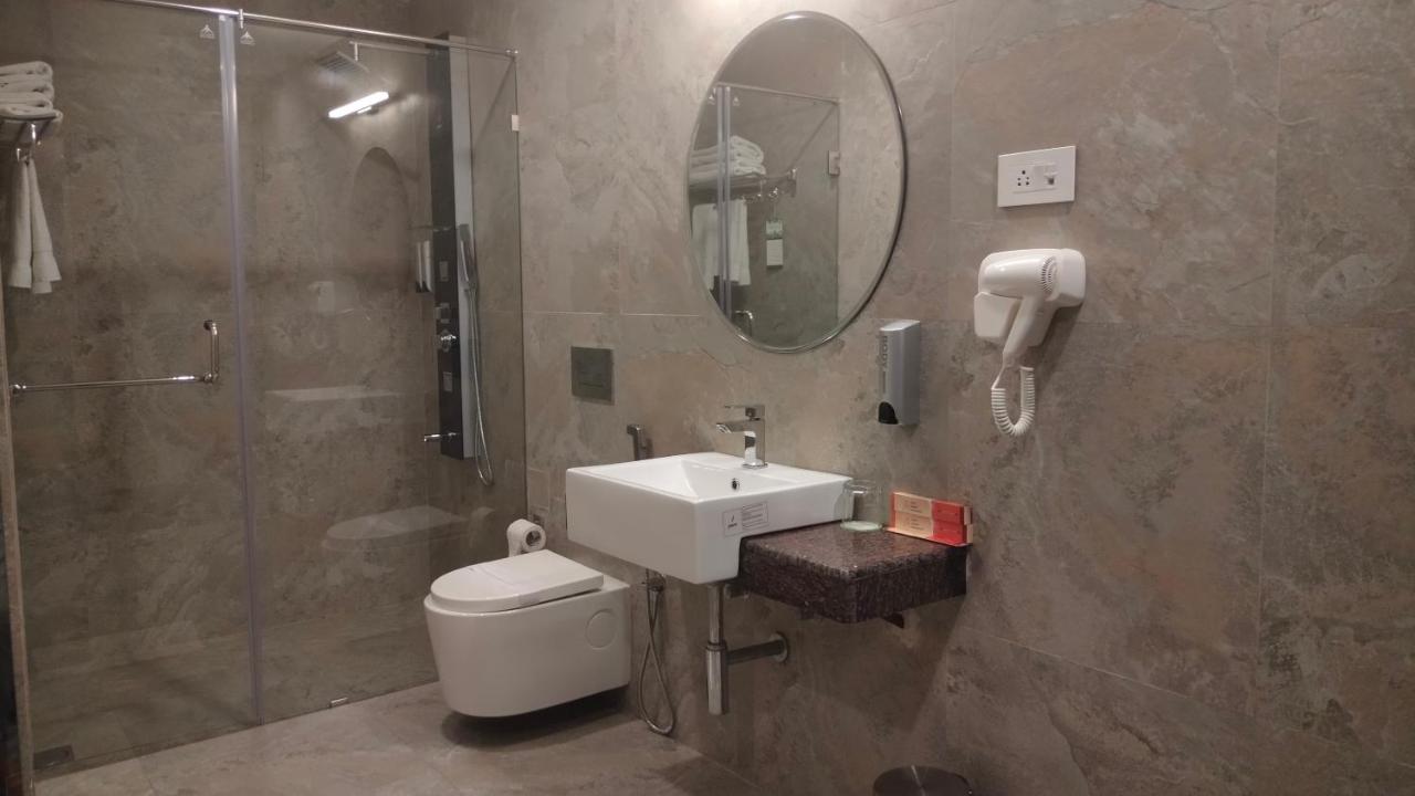 Hotel Asansol International Экстерьер фото