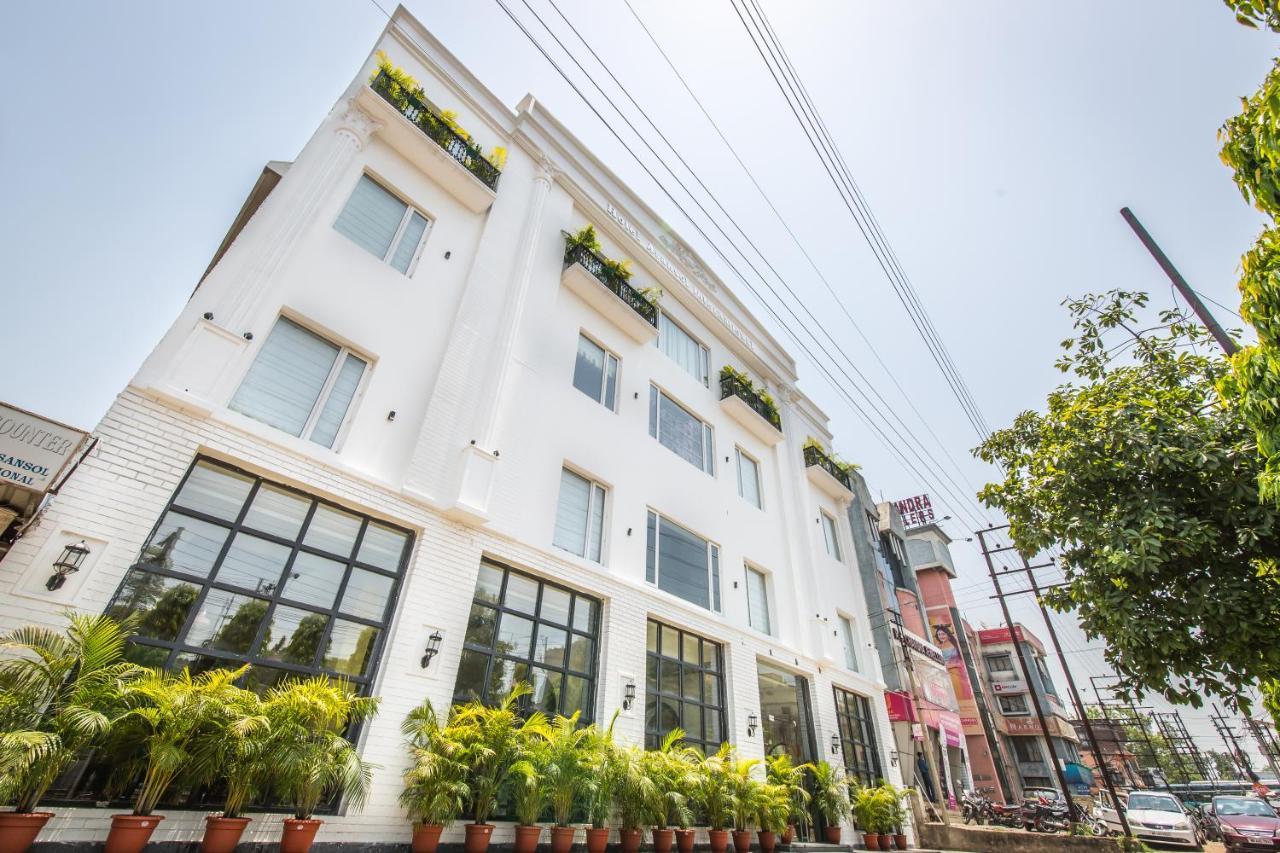 Hotel Asansol International Экстерьер фото