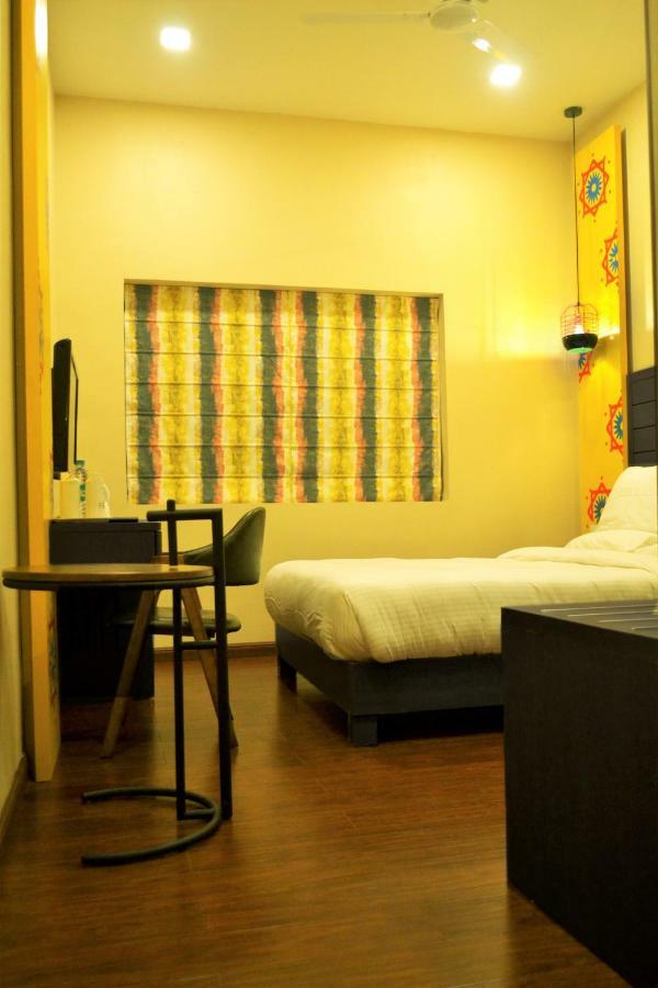 Hotel Asansol International Экстерьер фото