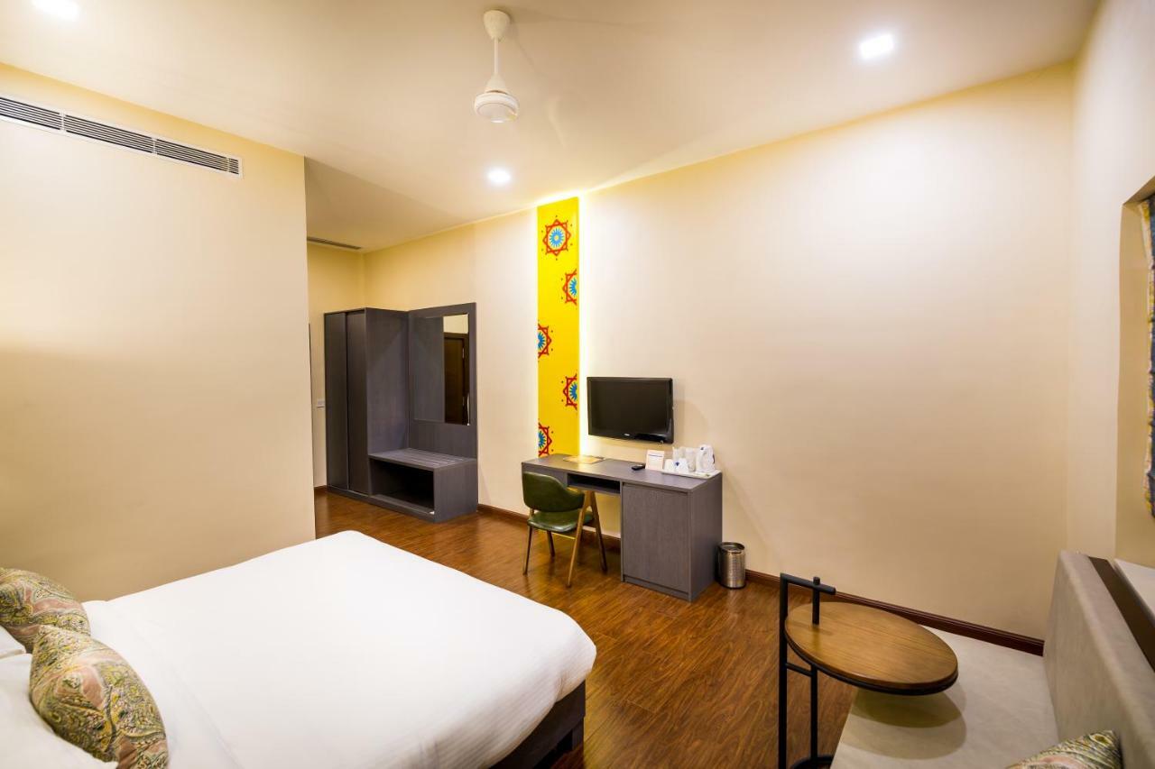 Hotel Asansol International Экстерьер фото