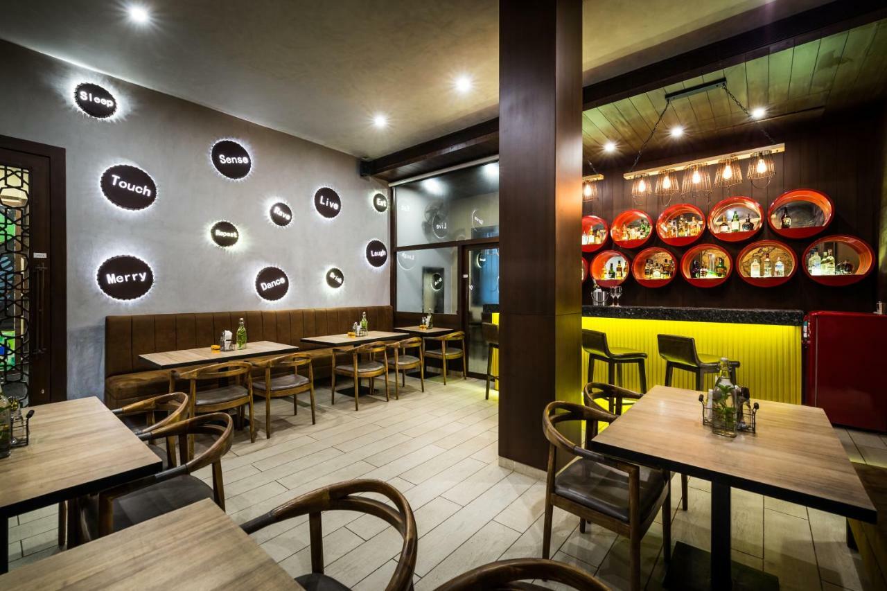 Hotel Asansol International Экстерьер фото